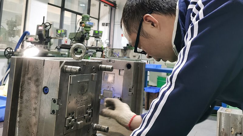 吹塑模具尺寸分类背后的生产逻辑